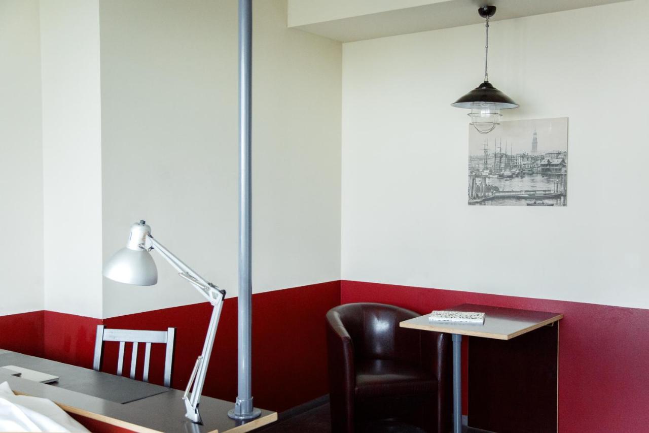Base Apartments Hambourg Extérieur photo